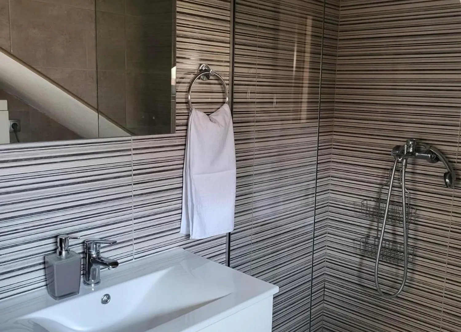 Elegant Trogir Apartment With Garden Terrace Croatia